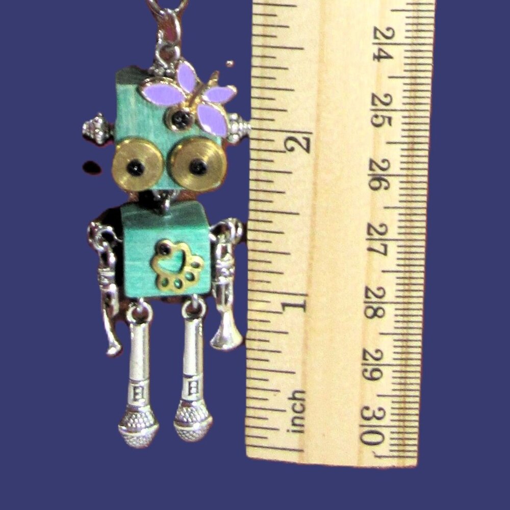 ROBOT GIRL PURSE CHARM KEYCHAIN NEW REMINISCENT OF DESIGNER - Picture 5 of 7